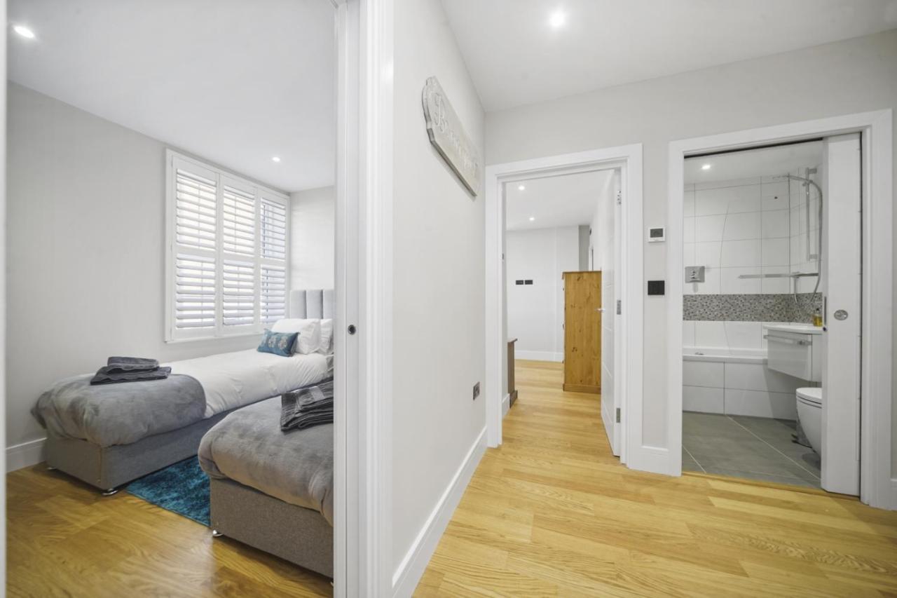 Apartmán Flat 1 Bridge House Staines-upon-Thames Exteriér fotografie